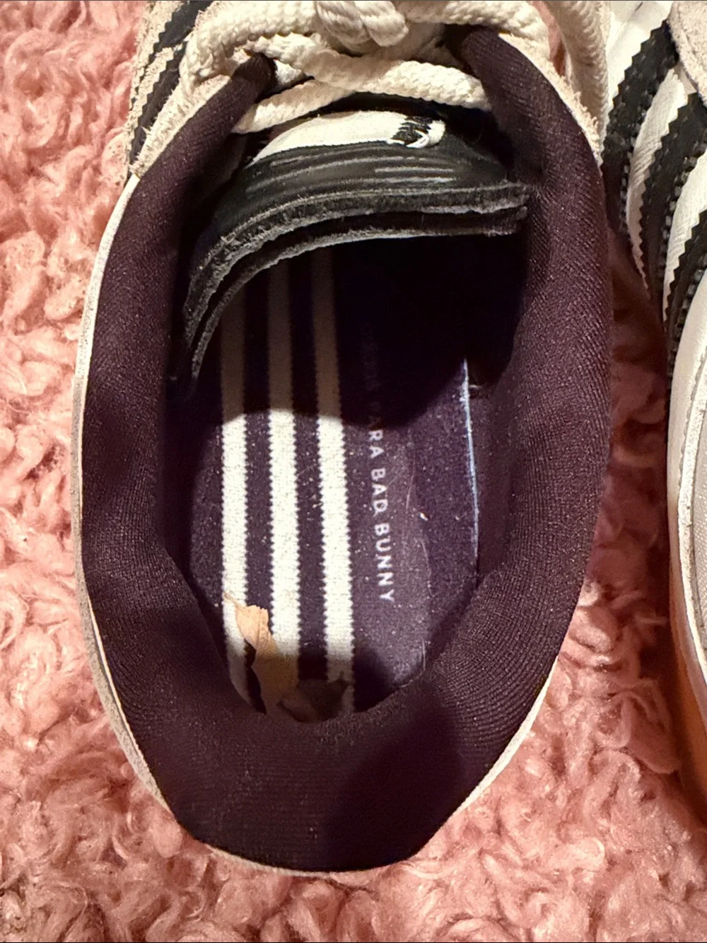 Adidas Excellent Condition. Para Bad Bunny, Wht, Blk, Gum Suede-Lined Sneakers 4